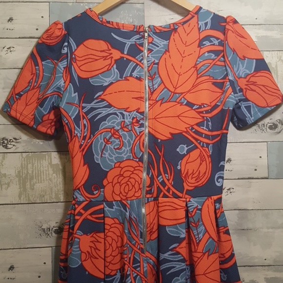 LuLaRoe Short Sleeved Dress - Picture 3 of 3
